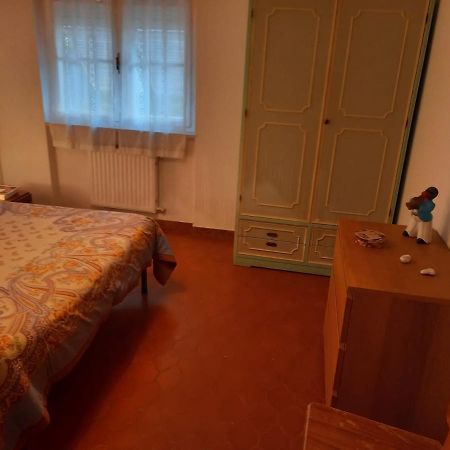 Casa Vacanza Villa Patrizia Follo Alto Bagian luar foto